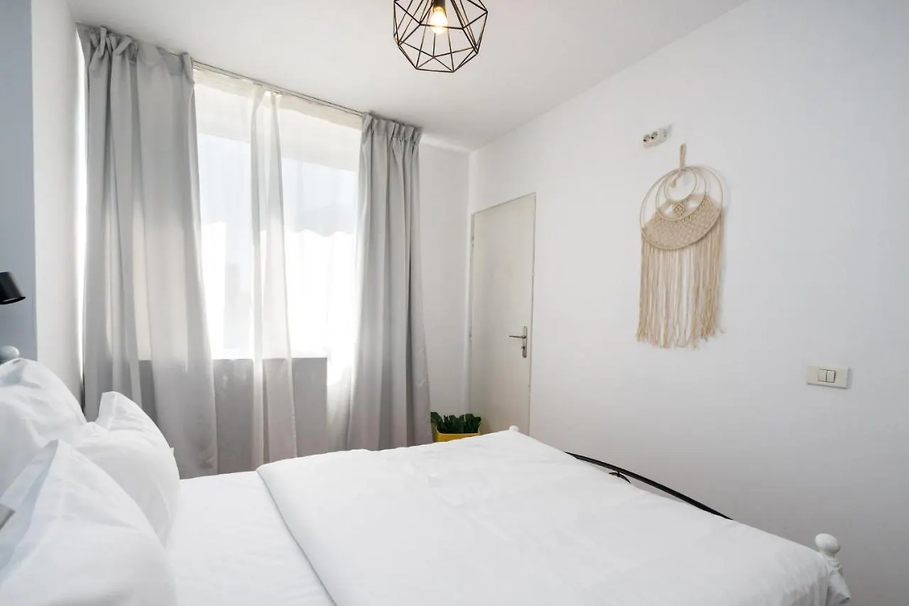Boho Apartments - Old Town Bucarest 0*,  Romania